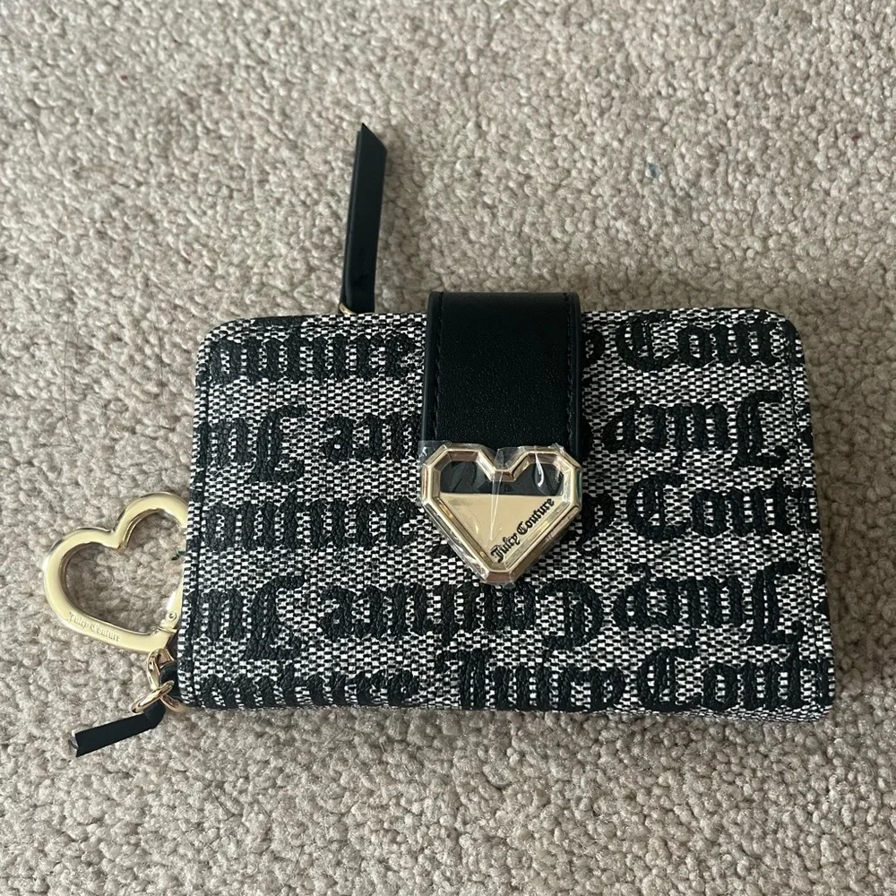 Juicy Couture Wallet - Picture 3 of 10